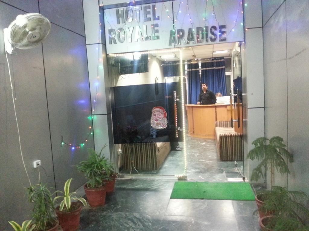 Hotel Royale Paradise Noida Exterior foto